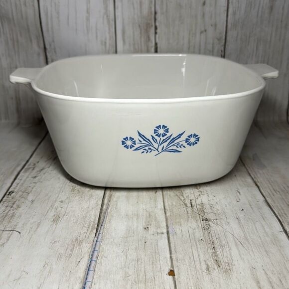 Corningware Other - Vintage Corning Ware P-2 1/2-B 2.5 Quart Qt Blue Cornflower Casserole Dish